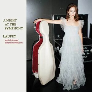 Laufey – A Night At The Symphony 2LP