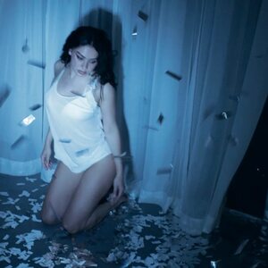 Charli xcx – party 4 u 7" Coloured Vinyl