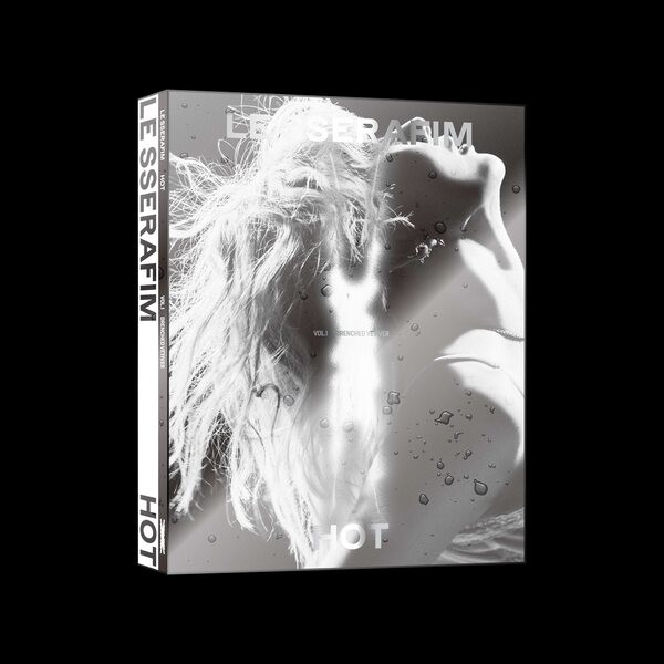 Le Sserafim – HOT CD (DRENCHED VETIVER)